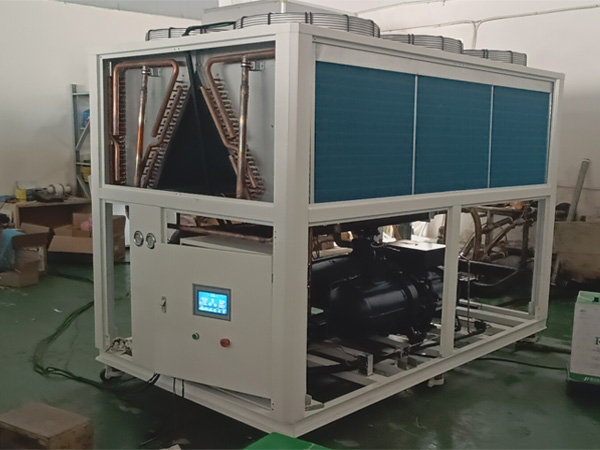 Qual é a diferença entre o chiller scroll resfriado a ar e o chiller parafuso resfriado a ar?