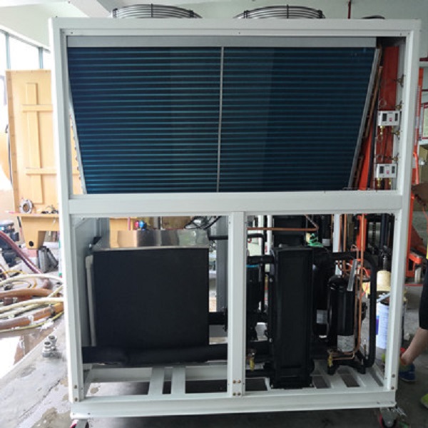 Por que o resfriador de água industrial precisa de tanque de expansão?